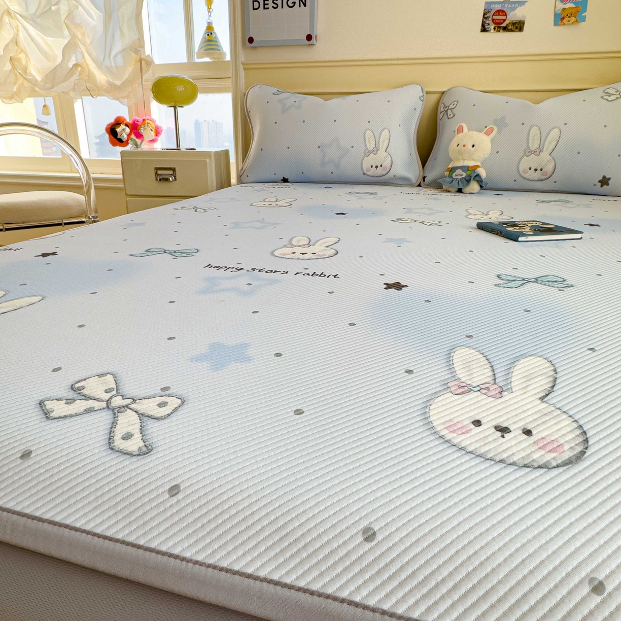 91家纺网 家纺一手货源 找家纺 孩子王家纺 2026春夏新款豆豆席卡通凉感值过0.21可机洗夏天学生宿舍单人空调软席凉席席子 波点星星兔 床笠款