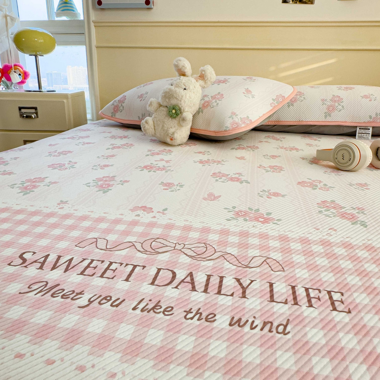 91家纺网 家纺一手货源 找家纺 孩子王家纺 2026春夏新款豆豆席卡通凉感值过0.21可机洗夏天学生宿舍单人空调软席凉席席子 粉色花海 床笠款