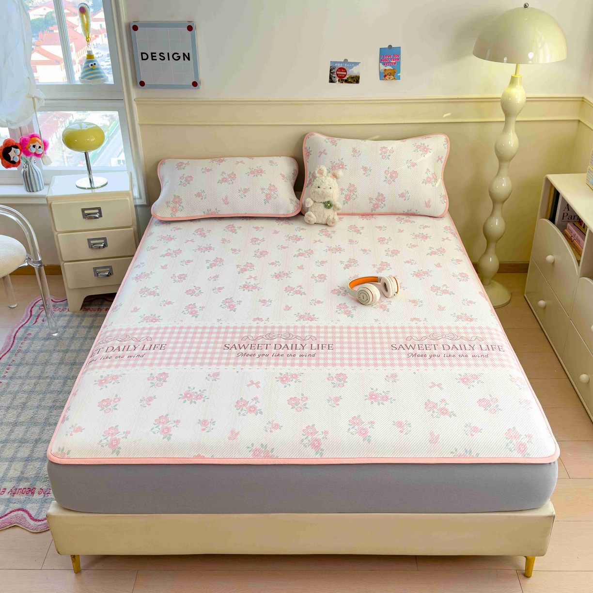 91家纺网 家纺一手货源 找家纺 孩子王家纺 2026春夏新款豆豆席卡通凉感值过0.21可机洗夏天学生宿舍单人空调软席凉席席子 粉色花海 床笠款