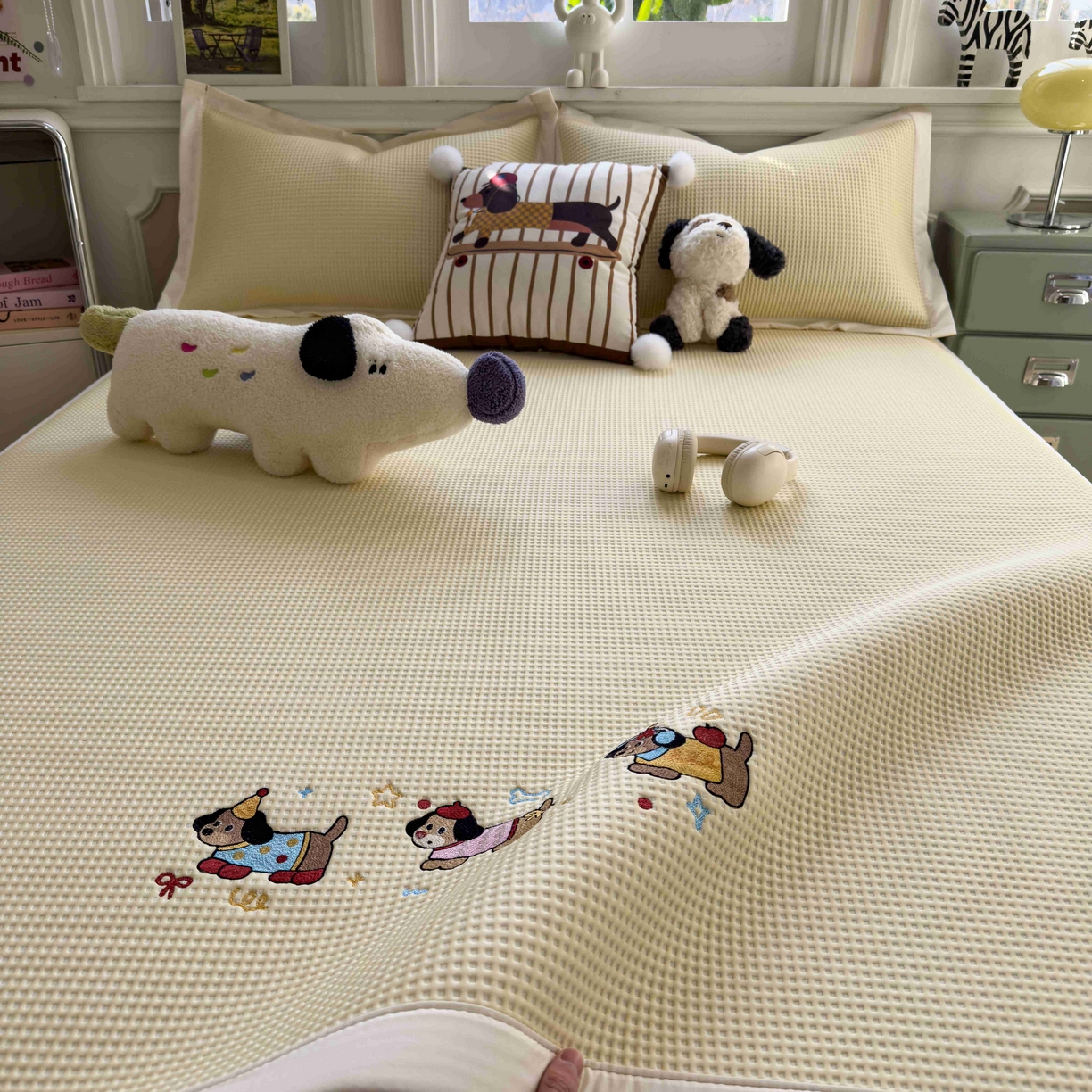 孩子王家纺 2026春夏新款乙纶冰豆豆凉席凉感值过0.21冰丝席-华夫格绣花空调软席凉席席子 趣味腊肠狗 床单款