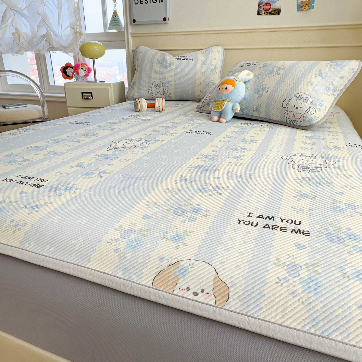 91家纺网 家纺一手货源 找家纺 孩子王家纺 2026春夏新款豆豆席卡通凉感值过0.21可机洗夏天学生宿舍单人空调软席凉席席子 花园物语 床笠款