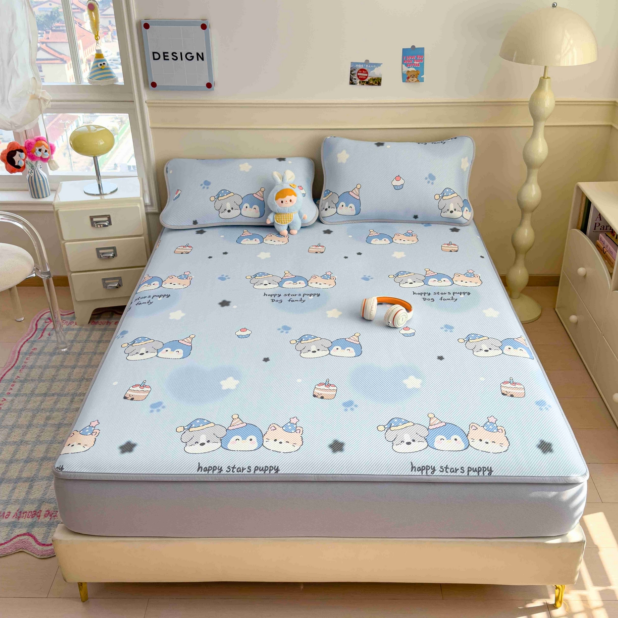 91家纺网 家纺一手货源 找家纺 孩子王家纺 2026春夏新款豆豆席卡通凉感值过0.21可机洗夏天学生宿舍单人空调软席凉席席子 开心一家 床笠款