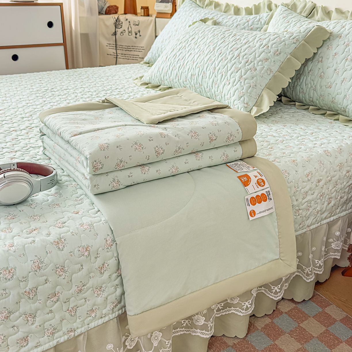 91家纺网 家纺一手货源 找家纺 雅眠居 2026新款直播爆款古法仿棉双层蕾丝花边床盖四件套 秘境-绿