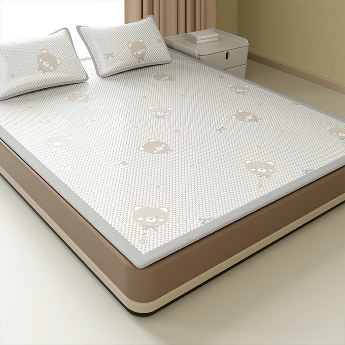 91家纺网 家纺一手货源 找家纺 步步高席业 2026新款熊猫小冰熊冰豆豆席凉席 小熊