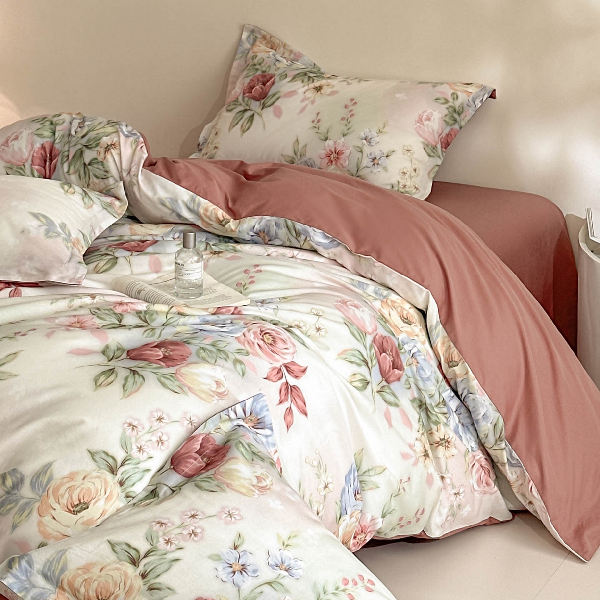 91家纺网 家纺一手货源 找家纺 涵宸家纺 2026新款全棉印花花卉四件套 花影绮梦