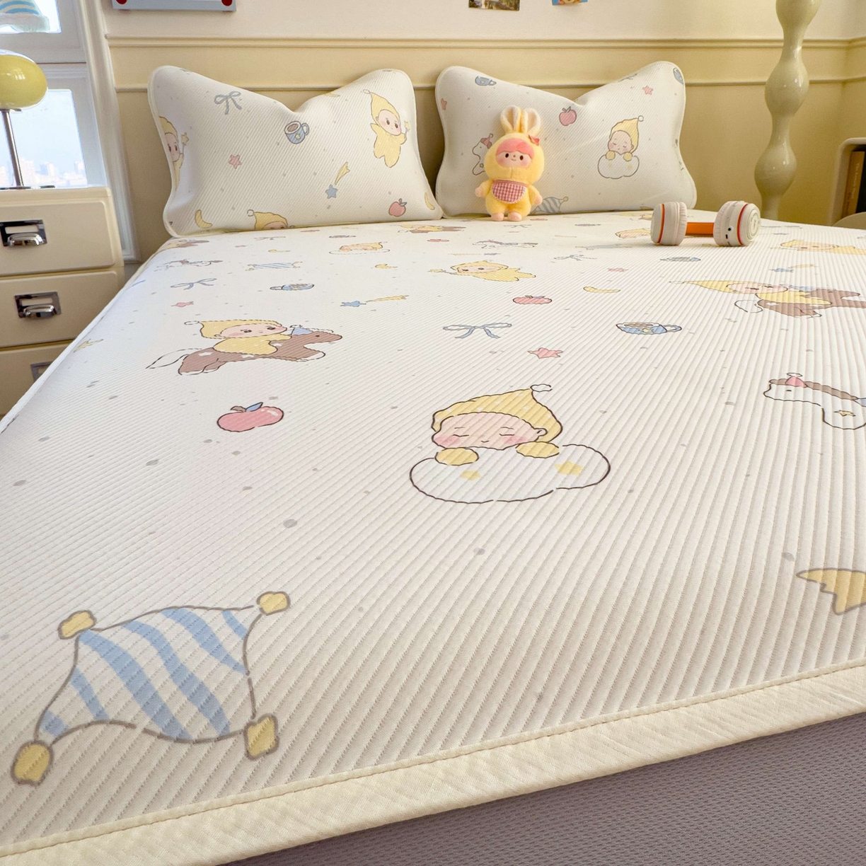 91家纺网 家纺一手货源 找家纺 孩子王家纺 2026春夏新款豆豆席卡通凉感值过0.21可机洗夏天学生宿舍单人空调软席凉席席子 魔力星 床笠款