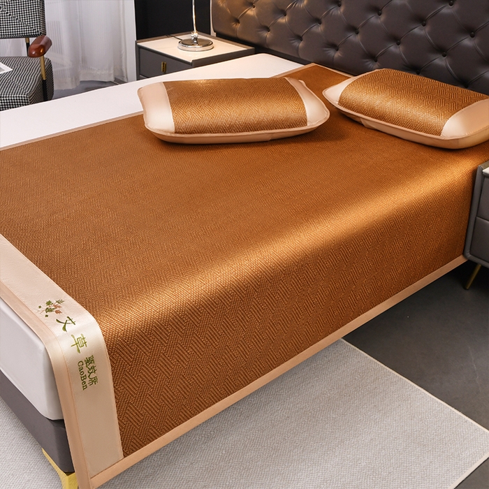 91家纺网 家纺一手货源 找家纺 （总）步步高席业 2026新款电商直播热款艾草刺绣宽边款凉席藤席透气凉席