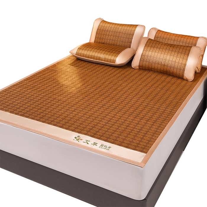 91家纺网 家纺一手货源 找家纺 步步高席业 2026新款电商直播热款艾草刺绣宽边款凉席藤席透气凉席 罗马格子