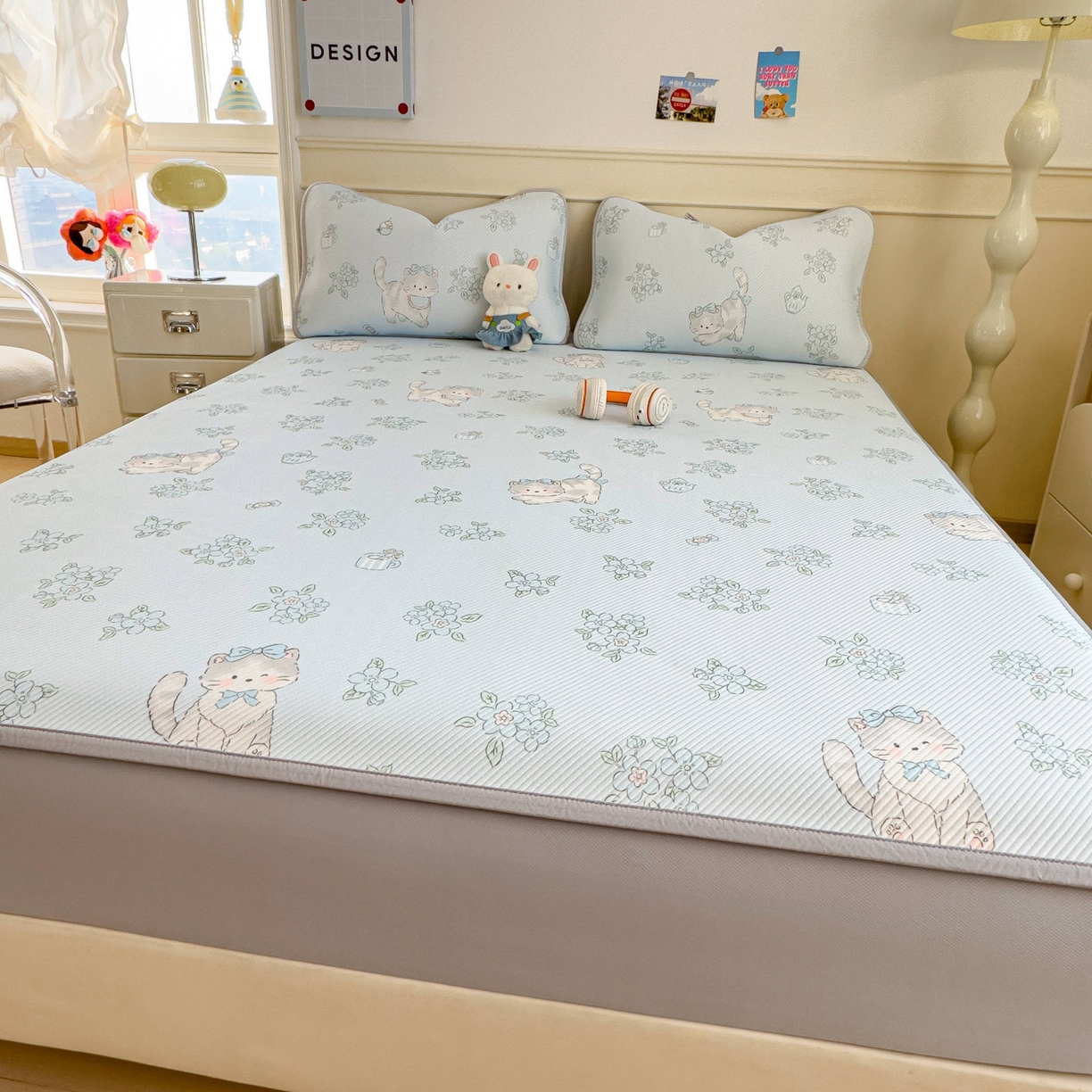 91家纺网 家纺一手货源 找家纺 孩子王家纺 2026春夏新款豆豆席卡通凉感值过0.21可机洗夏天学生宿舍单人空调软席凉席席子 小花猫 床笠款