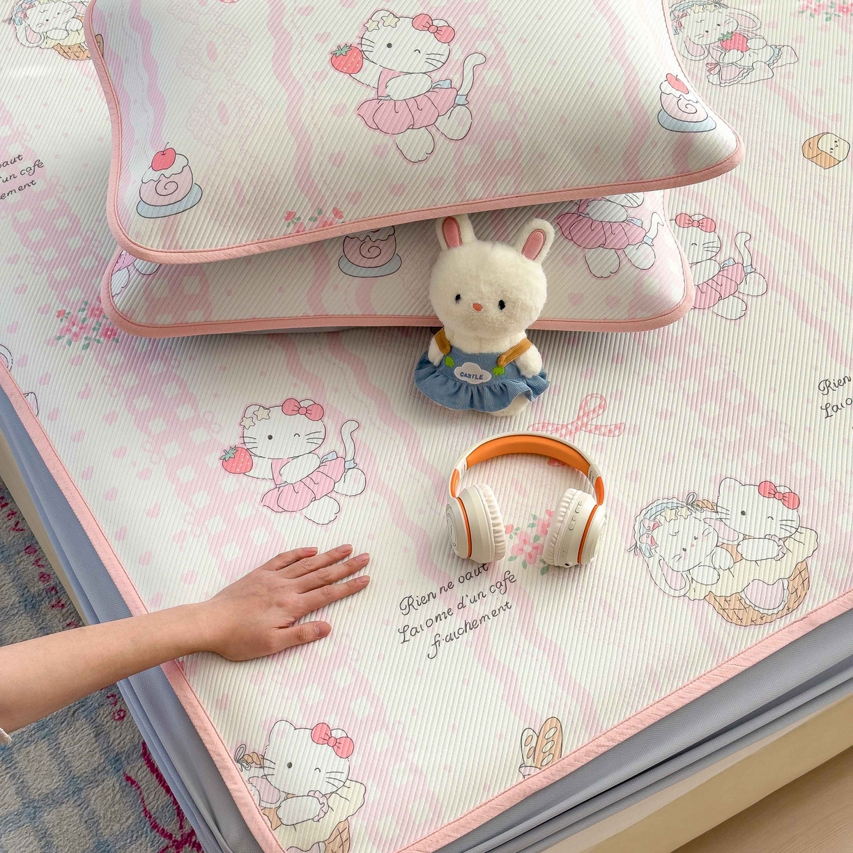 91家纺网 家纺一手货源 找家纺 孩子王家纺 2026春夏新款豆豆席卡通凉感值过0.21可机洗夏天学生宿舍单人空调软席凉席席子 摇篮梦 床笠款