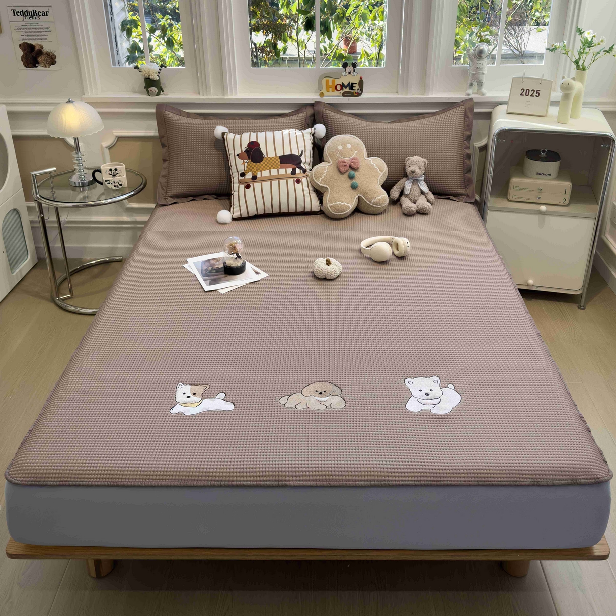 91家纺网 家纺一手货源 找家纺 孩子王家纺 2026春夏新款乙纶冰豆豆凉席凉感值过0.21冰丝席-华夫格绣花空调软席凉席席子 躺躺岛-咖 床笠款