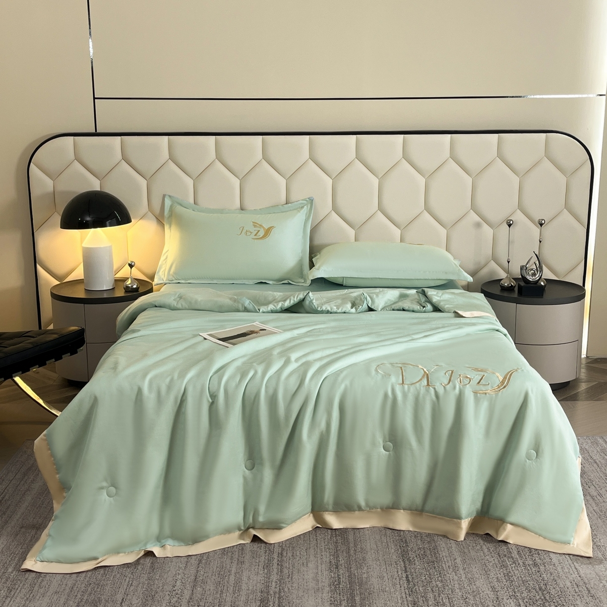 91家纺网 家纺一手货源 找家纺 蕾诺家纺 2026新款水洗真丝夏被纯色宽边夏被 水洗真丝-嫩芽绿