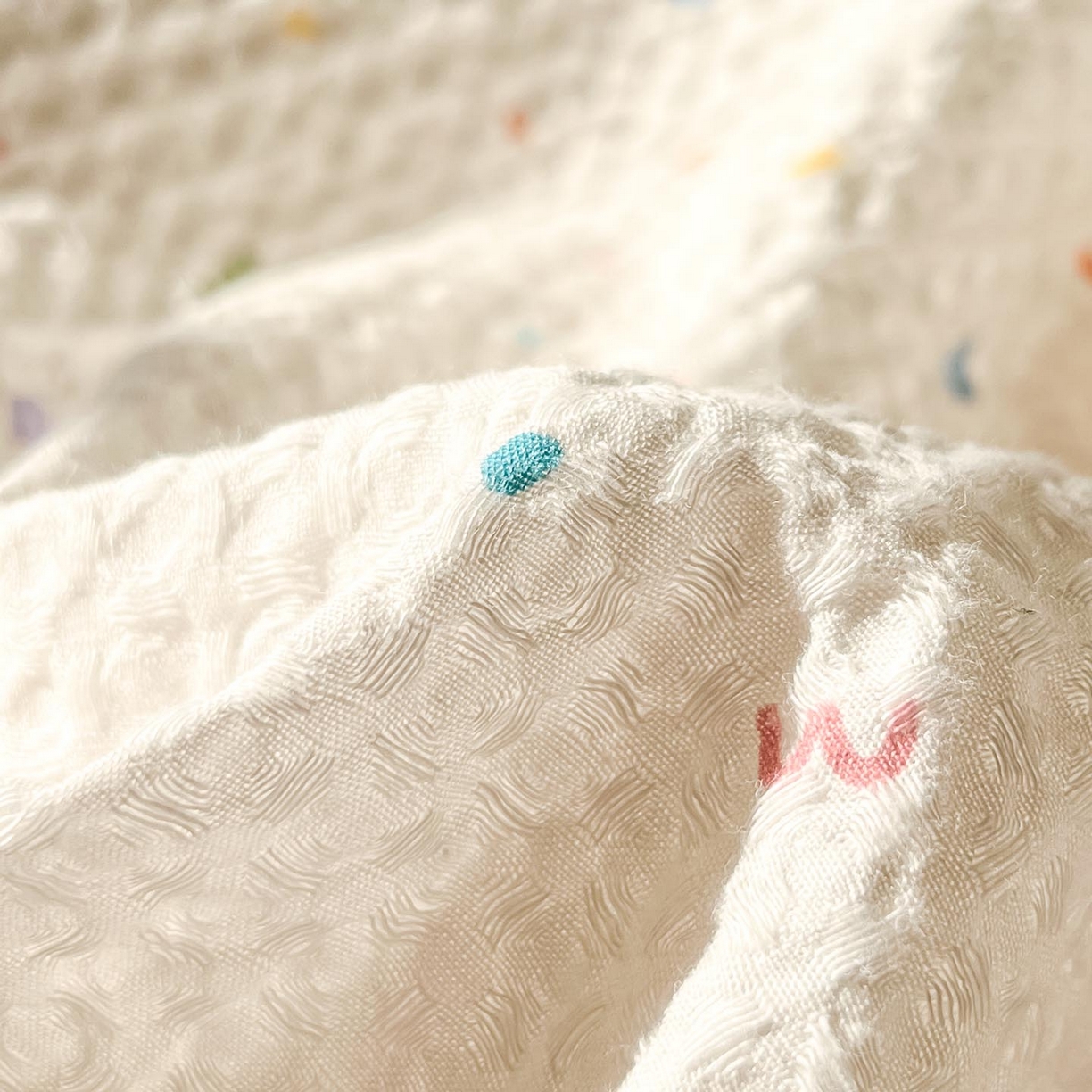 91家纺网 家纺一手货源 找家纺 涵宸家纺 2026新款全棉提花华夫格四件套 余弦之歌