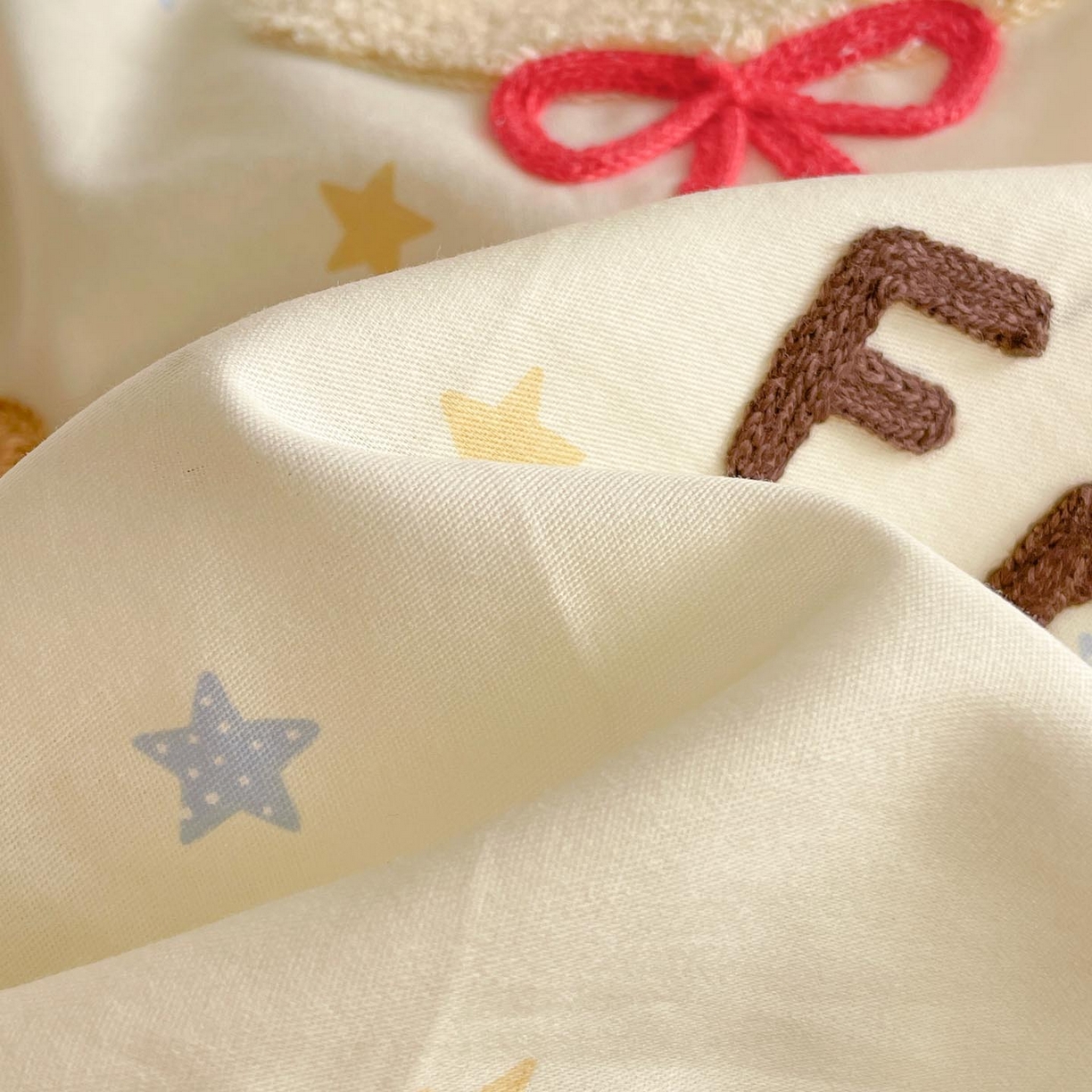 91家纺网 家纺一手货源 找家纺 涵宸家纺 2026新款全棉印花毛巾绣四件套 动物派对