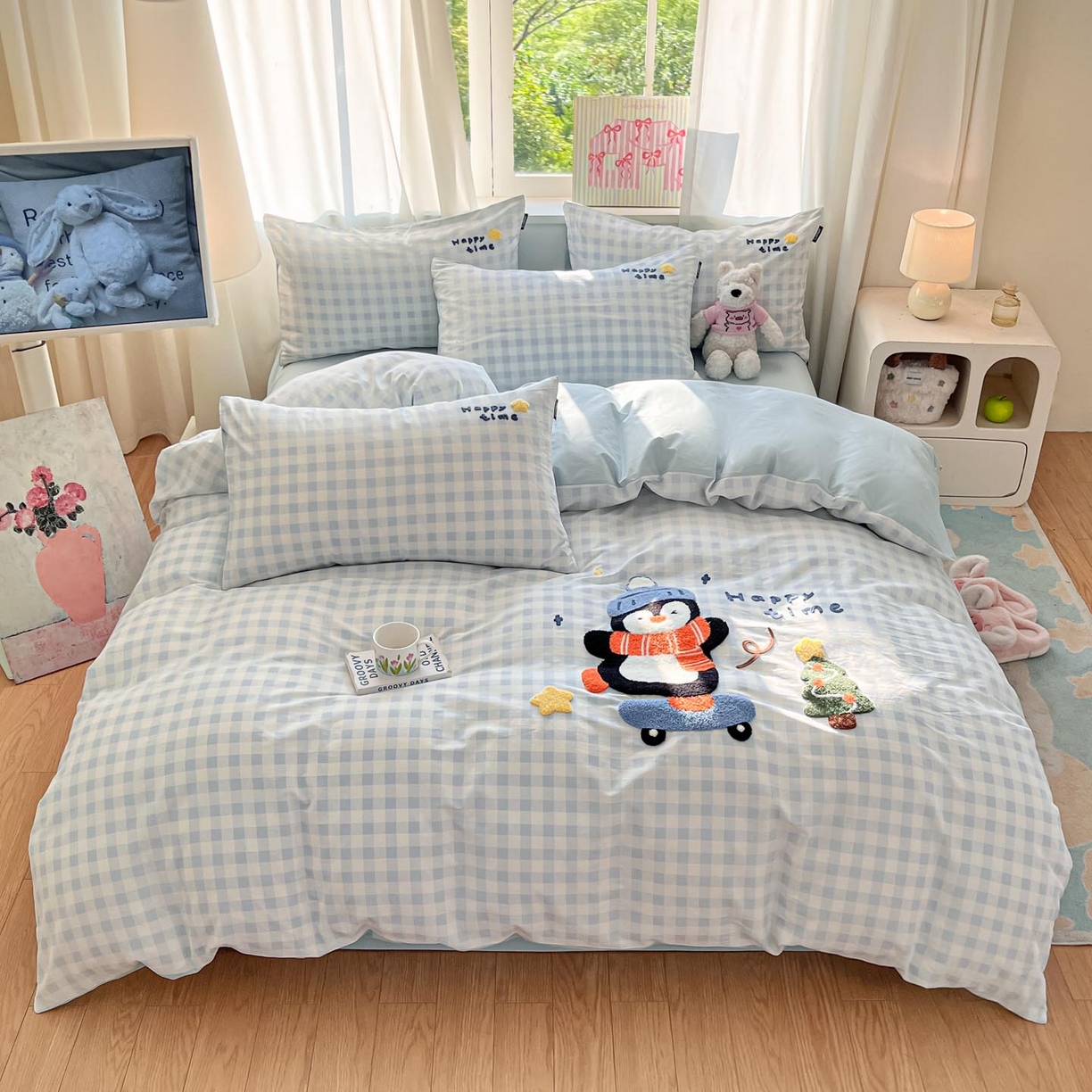 91家纺网 家纺一手货源 找家纺 涵宸家纺 2026新款全棉印花毛巾绣四件套 活力企鹅