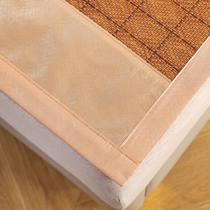 91家纺网 家纺一手货源 找家纺 步步高席业 2026新款艾草刺绣宽边凉席藤席 罗马格