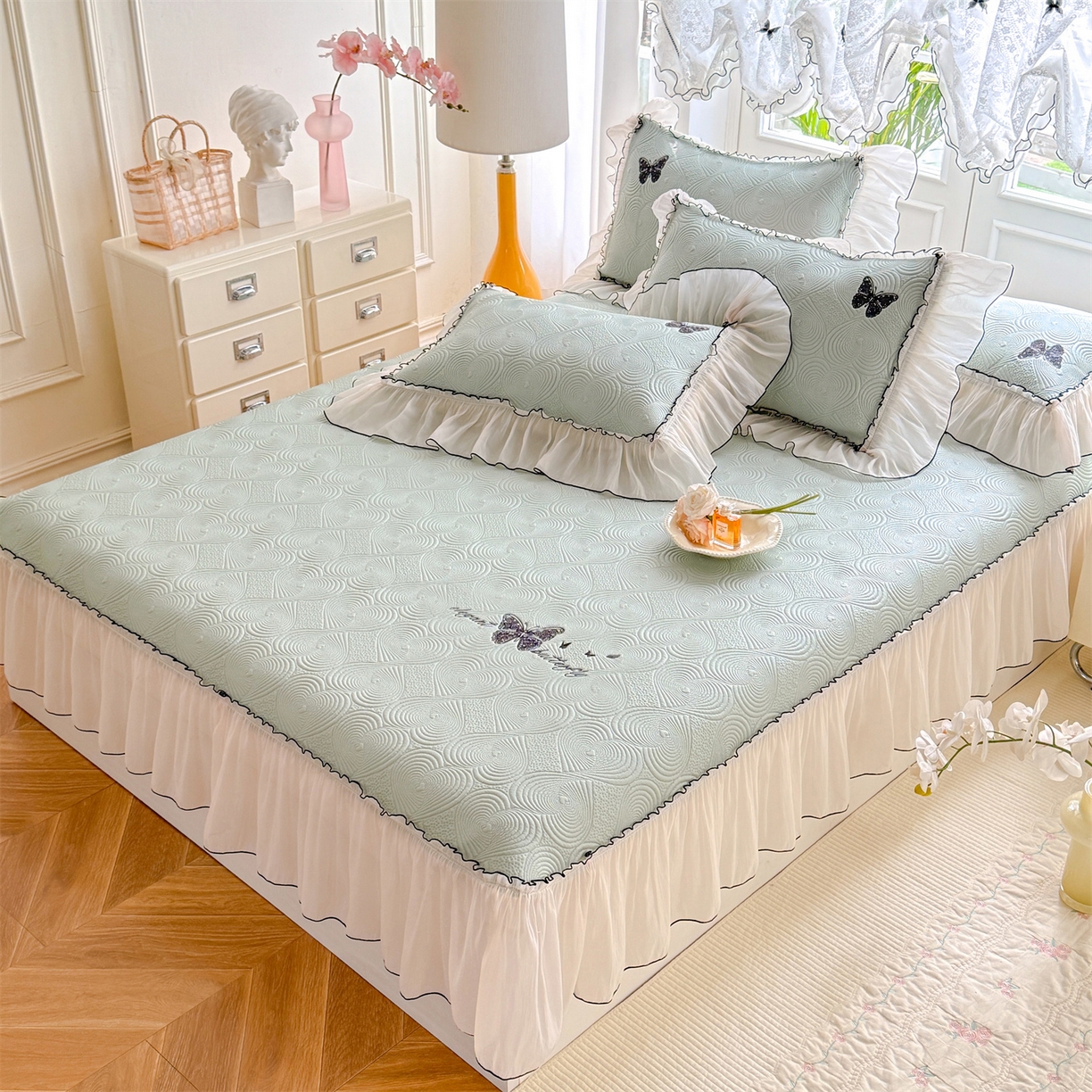 绒棉世家 2026新款-高克重PE聚乙中分子提花刺绣法式花边复合凉感软席 蝶恋-湖水绿