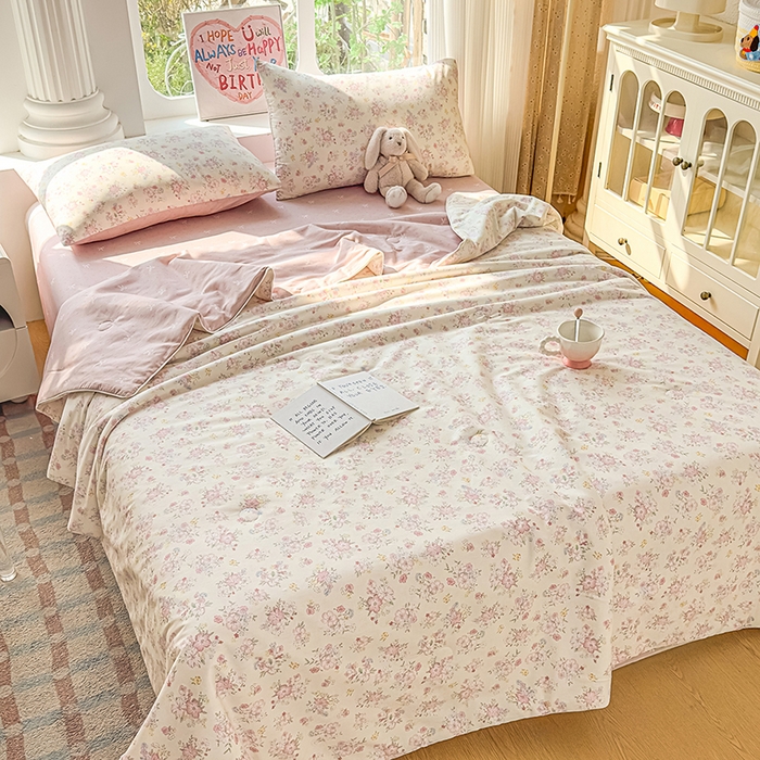 91家纺网 家纺一手货源 找家纺 金喜 2026新款100%里外全棉夏被夏被四件套 洛琳-粉