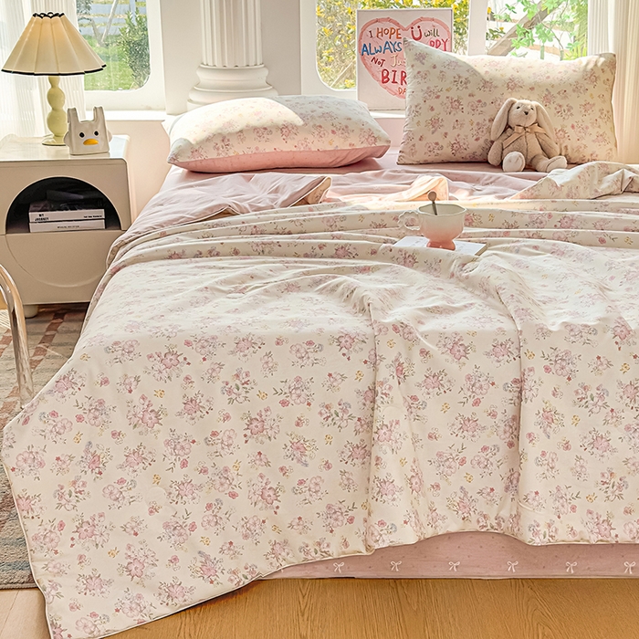 91家纺网 家纺一手货源 找家纺 金喜 2026新款100%里外全棉夏被夏被四件套 洛琳-粉