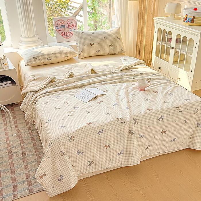 91家纺网 家纺一手货源 找家纺 金喜 2026新款100%里外全棉夏被夏被四件套 马到成功