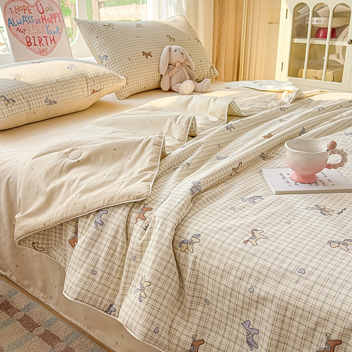 91家纺网 家纺一手货源 找家纺 金喜 2026新款100%里外全棉夏被夏被四件套 马到成功