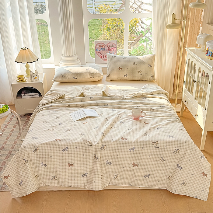 91家纺网 家纺一手货源 找家纺 金喜 2026新款100%里外全棉夏被夏被四件套 马到成功