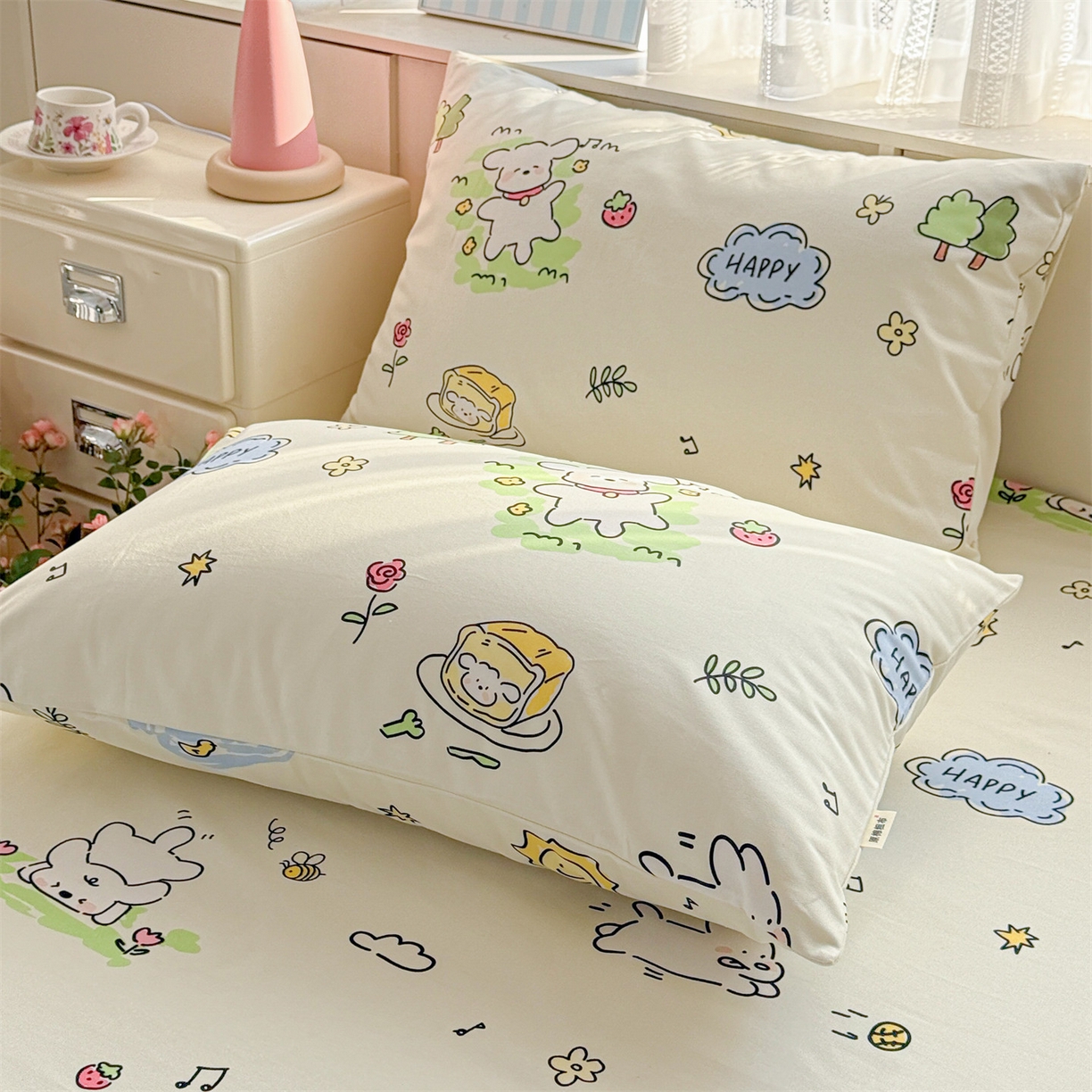 91家纺网 家纺一手货源 找家纺 名兮家居 2026新款全棉A类卡通简约时尚老粗布床单 休闲时光