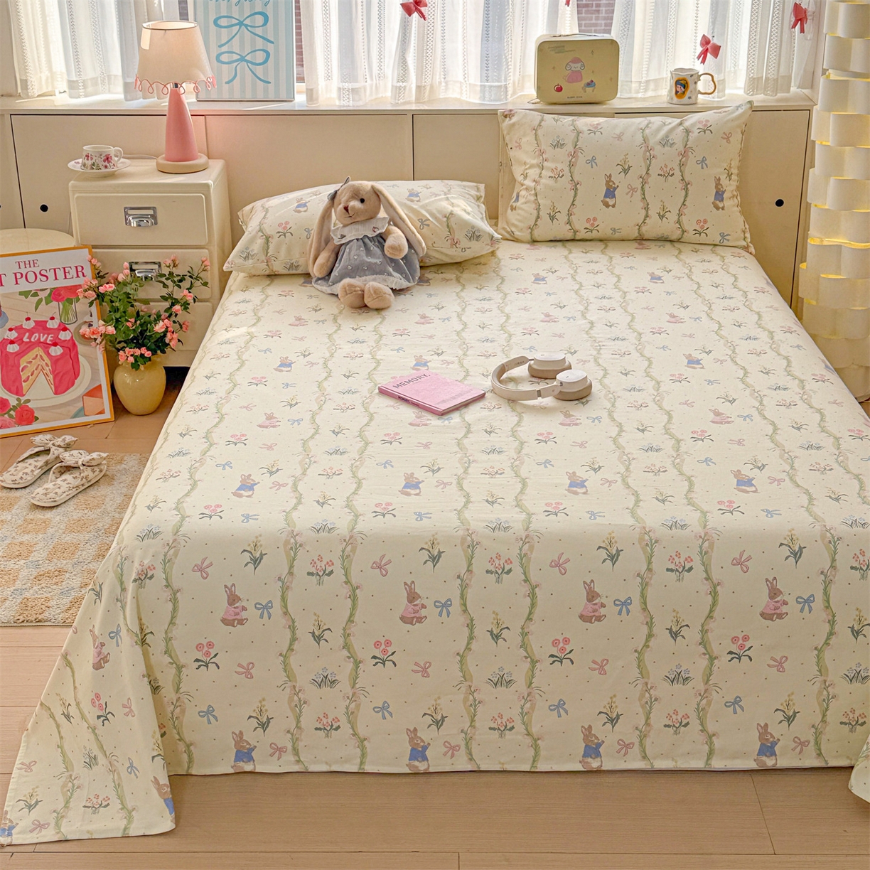 91家纺网 家纺一手货源 找家纺 名兮家居 2026新款全棉A类卡通简约时尚老粗布床单 藤蔓兔