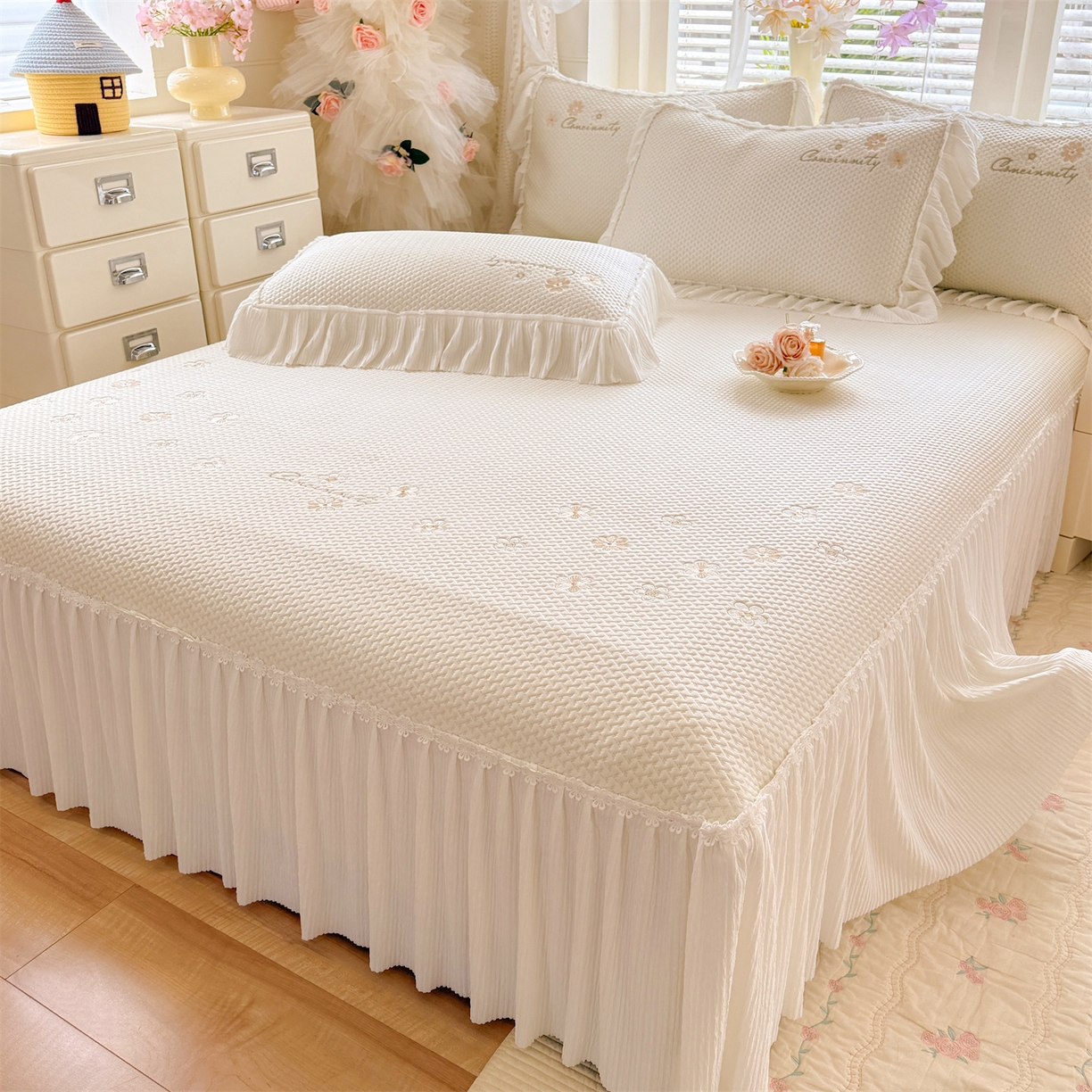 91家纺网 家纺一手货源 找家纺 （总）绒棉世家 2026新款-高克重PE聚乙中分子提花银丝缎刺绣法式花边复合凉感软席