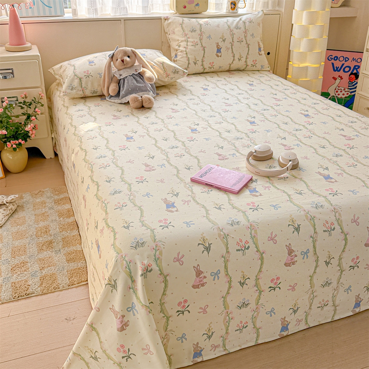 91家纺网 家纺一手货源 找家纺 名兮家居 2026新款全棉A类卡通简约时尚老粗布床单 藤蔓兔