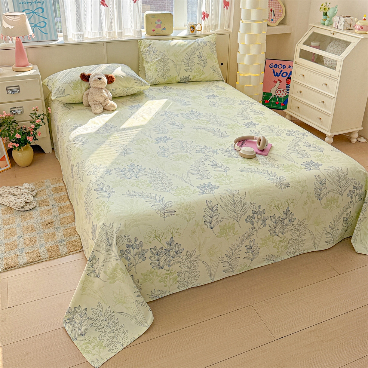 91家纺网 家纺一手货源 找家纺 名兮家居 2026新款全棉A类卡通简约时尚老粗布床单 繁花-绿