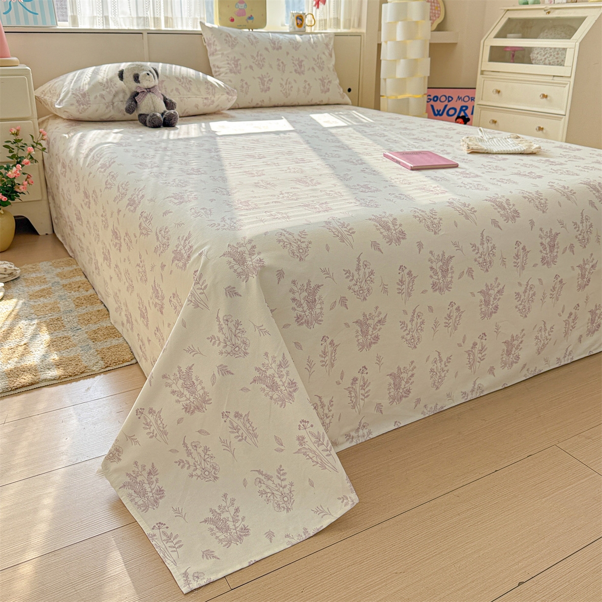 91家纺网 家纺一手货源 找家纺 名兮家居 2026新款全棉A类卡通简约时尚老粗布床单 紫雾