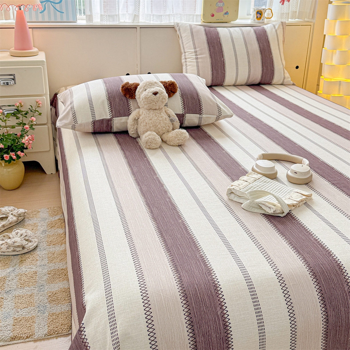 91家纺网 家纺一手货源 找家纺 名兮家居 2026新款全棉A类卡通简约时尚老粗布床单 竖条咖