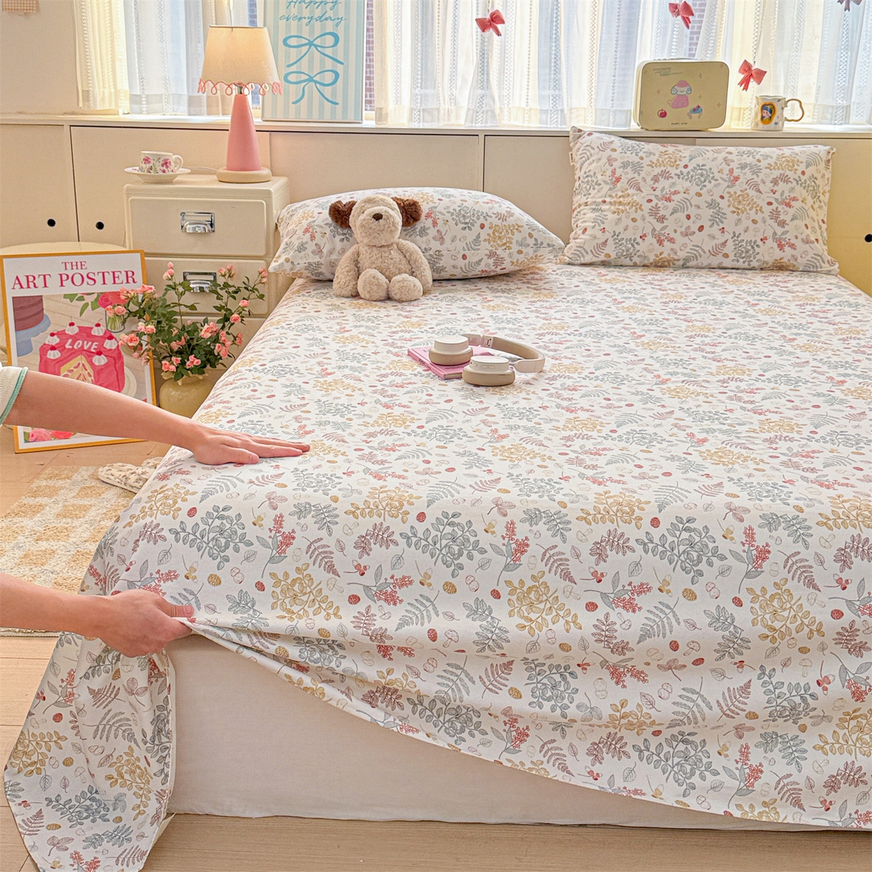 91家纺网 家纺一手货源 找家纺 名兮家居 2026新款全棉A类卡通简约时尚老粗布床单 叶语红果