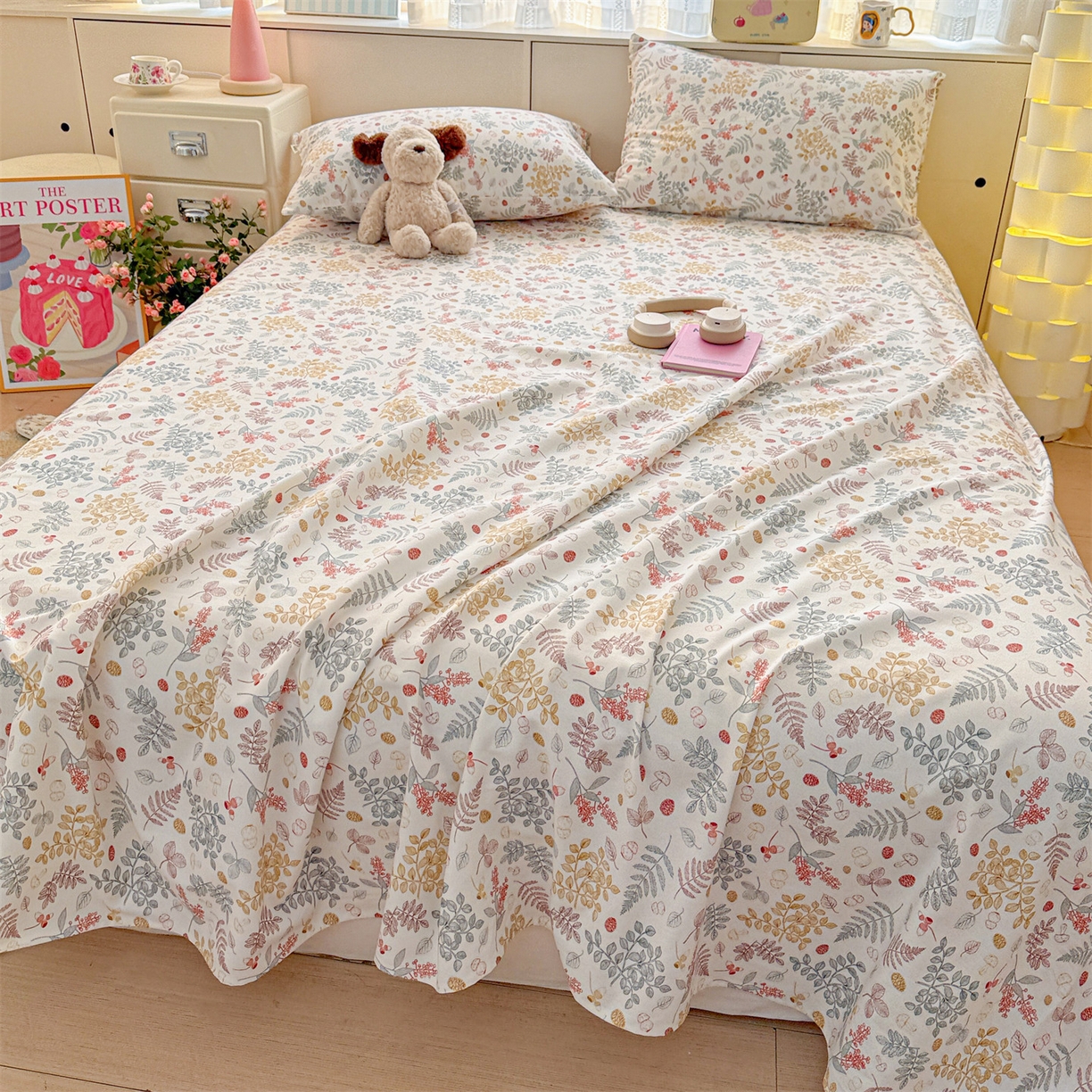 91家纺网 家纺一手货源 找家纺 名兮家居 2026新款全棉A类卡通简约时尚老粗布床单 叶语红果