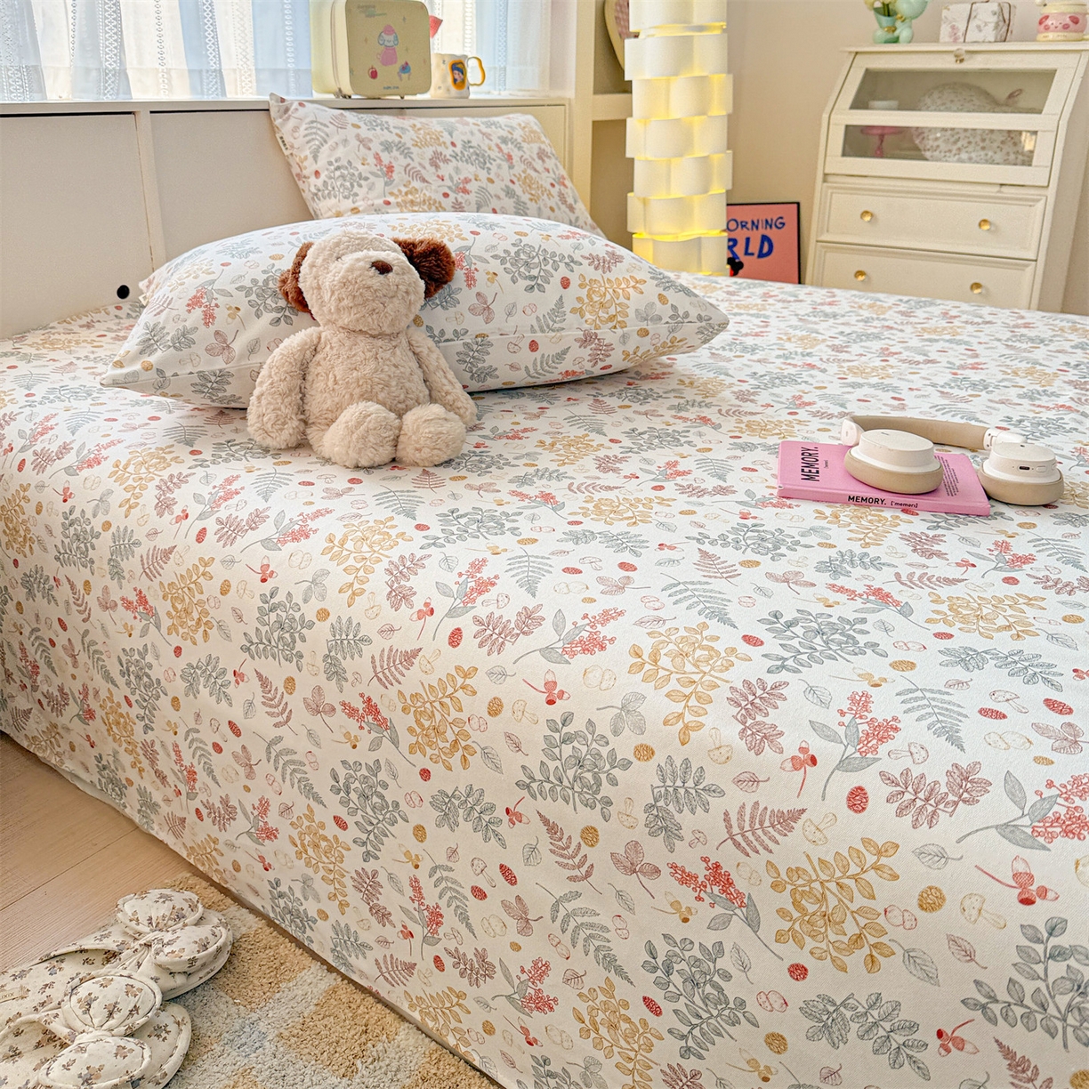 91家纺网 家纺一手货源 找家纺 名兮家居 2026新款全棉A类卡通简约时尚老粗布床单 叶语红果