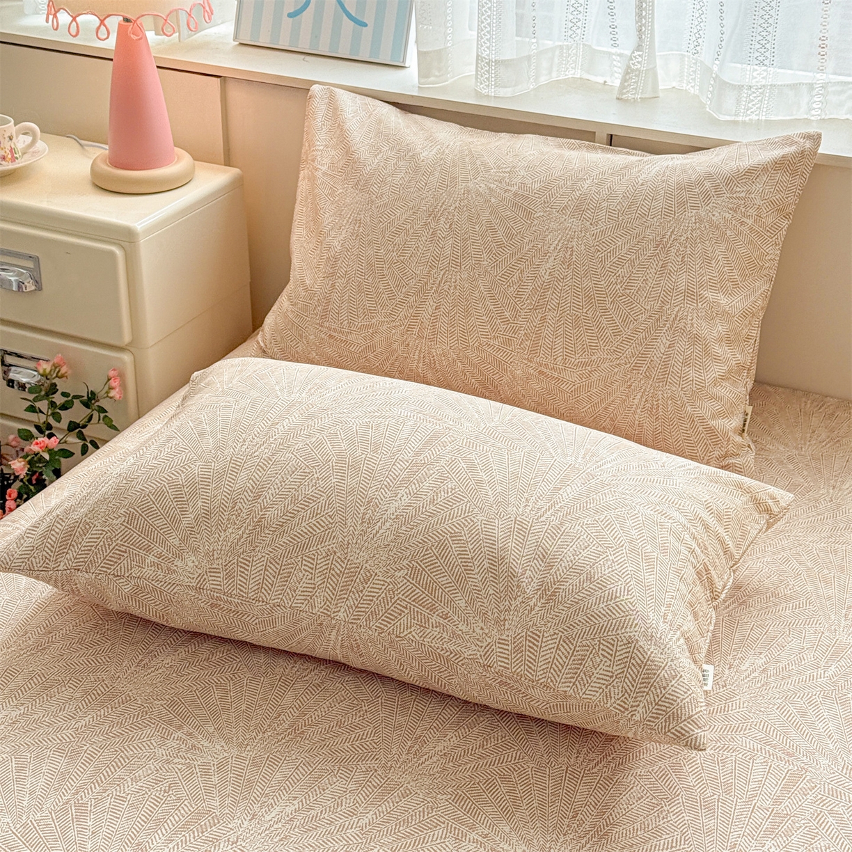 91家纺网 家纺一手货源 找家纺 名兮家居 2026新款全棉A类卡通简约时尚老粗布床单 麦浪织纹