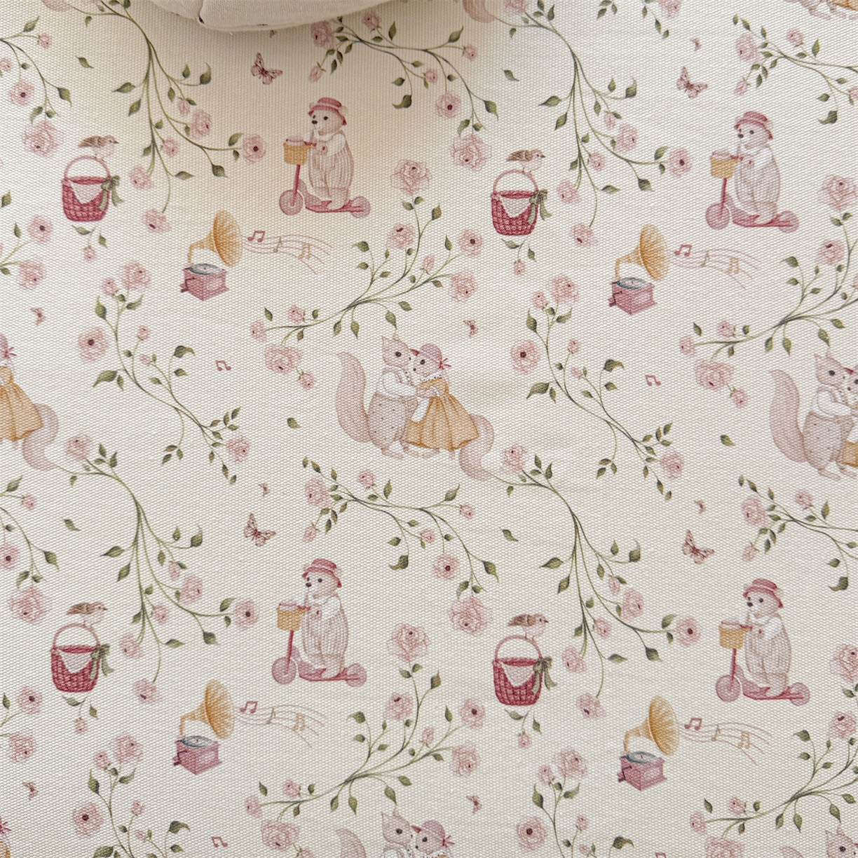 91家纺网 家纺一手货源 找家纺 名兮家居 2026新款全棉A类卡通简约时尚老粗布床单 森林舞会