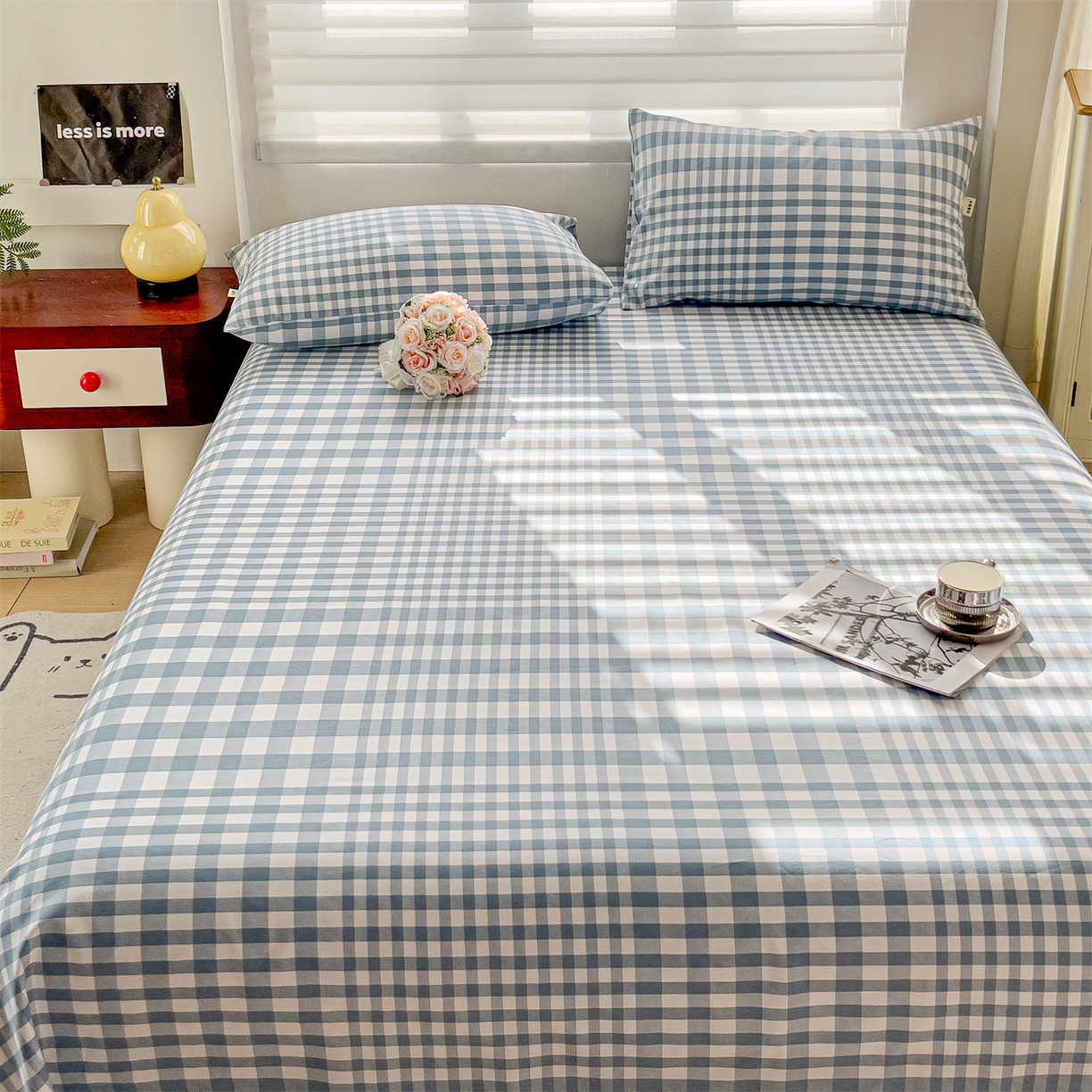 91家纺网 家纺一手货源 找家纺 名兮家居 2026新款全棉A类卡通简约时尚老粗布床单 蓝小格