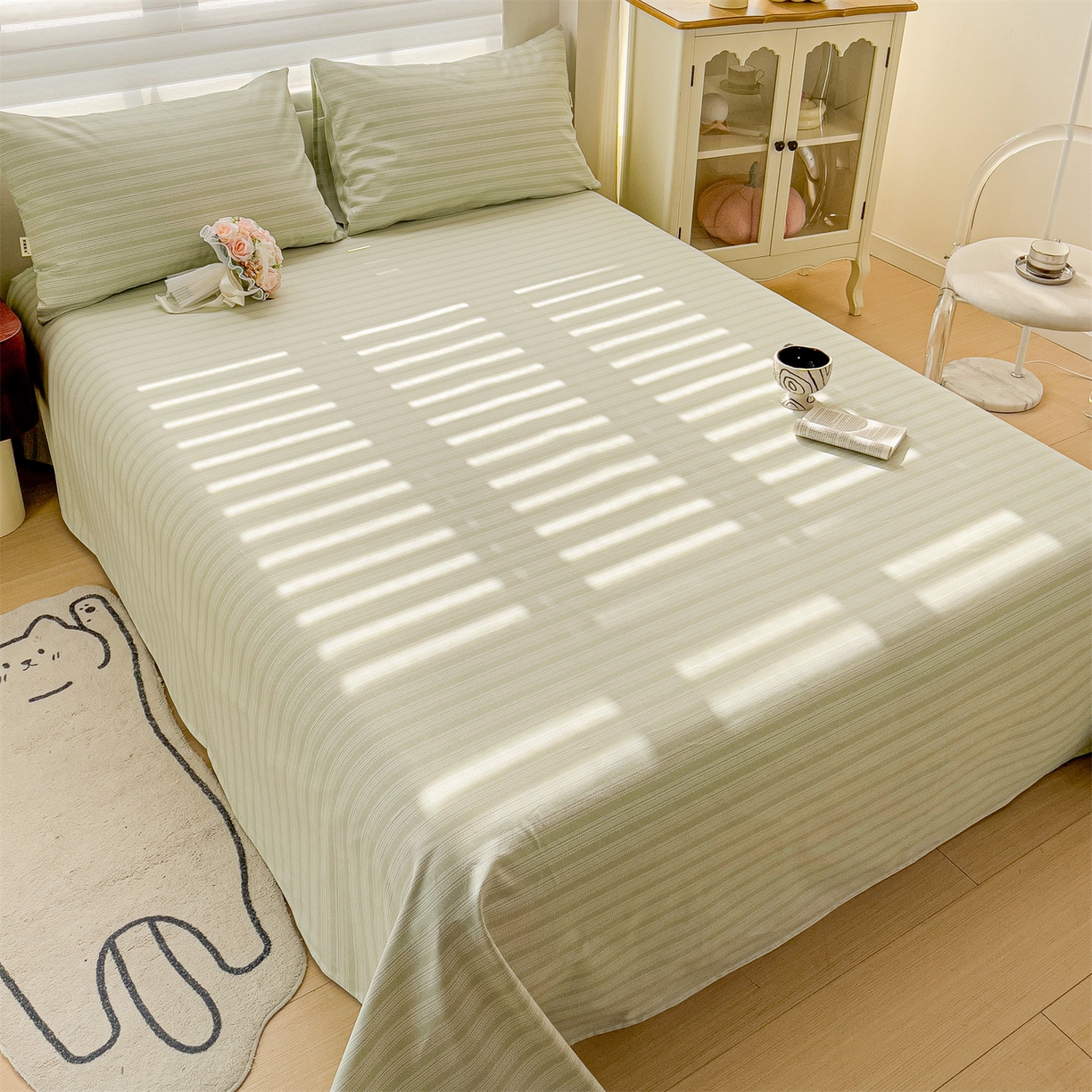 91家纺网 家纺一手货源 找家纺 名兮家居 2026新款全棉A类卡通简约时尚老粗布床单 条纹绿