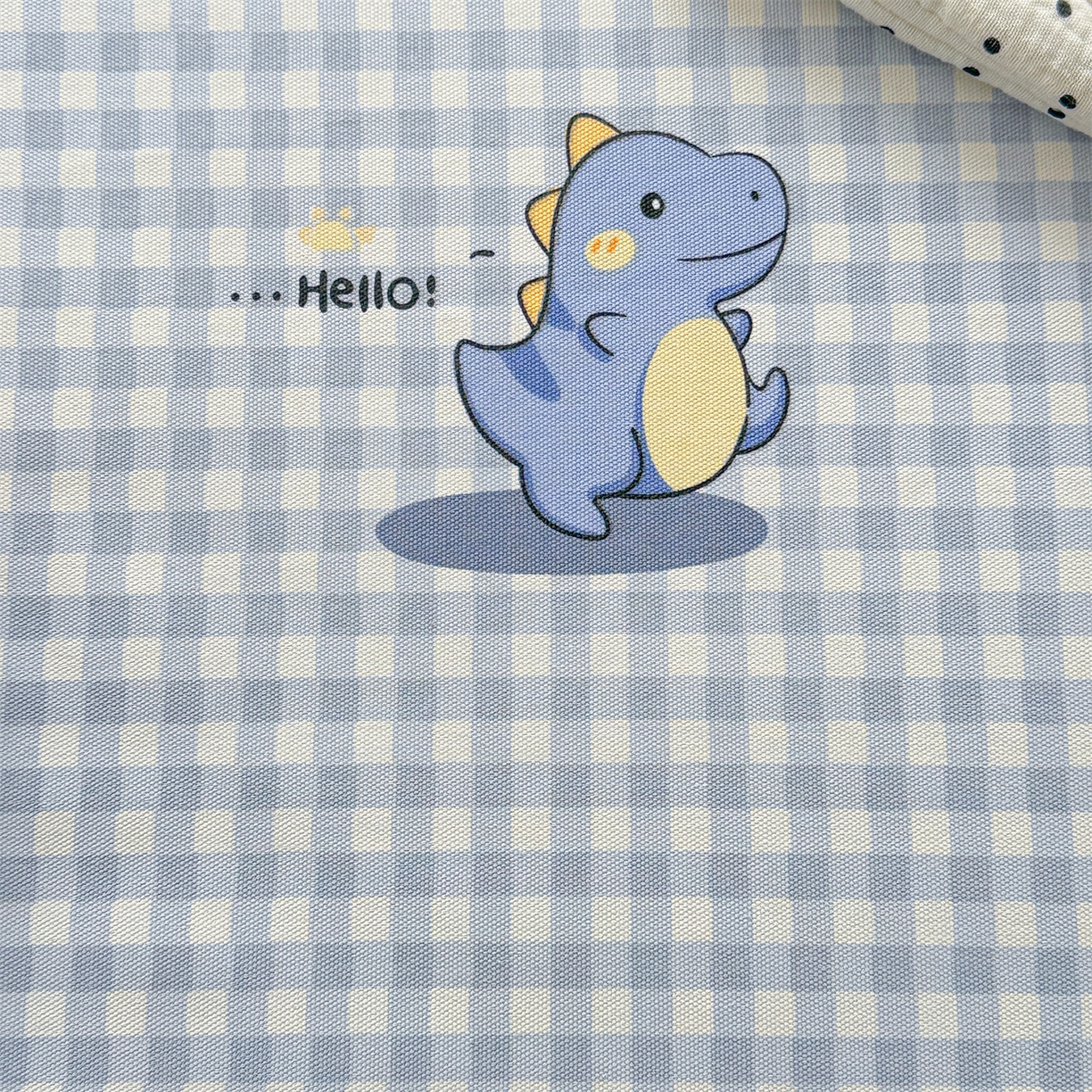 91家纺网 家纺一手货源 找家纺 名兮家居 2026新款全棉A类卡通简约时尚老粗布床单 蓝格龙宝