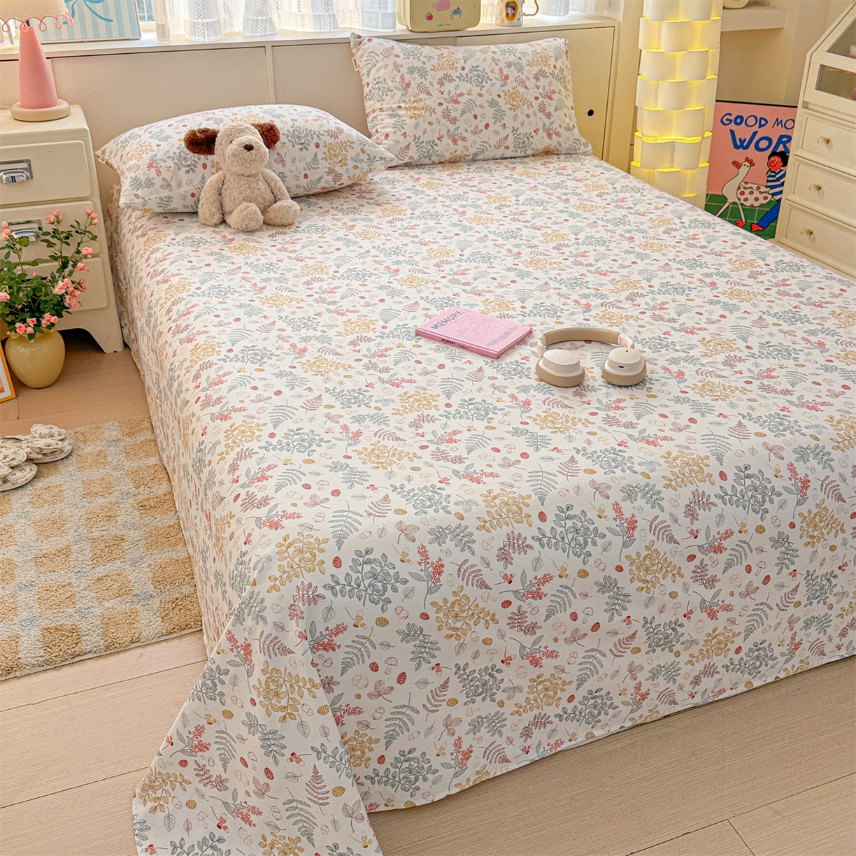 91家纺网 家纺一手货源 找家纺 名兮家居 2026新款全棉A类卡通简约时尚老粗布床单 叶语红果