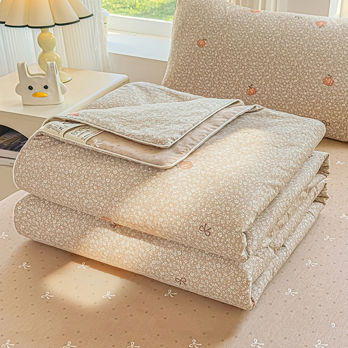 91家纺网 家纺一手货源 找家纺 金喜 2026新款100%里外全棉夏被夏被四件套 碎花拾影-咖