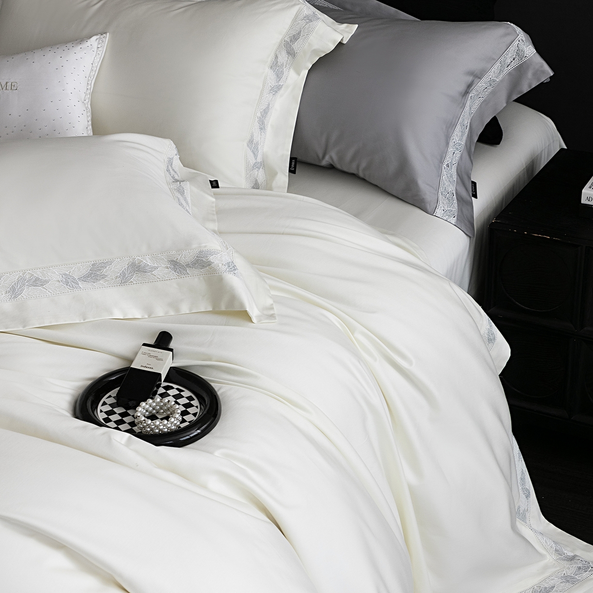 91家纺网 家纺一手货源 找家纺 蕾诺家纺 2026秋冬新品100支高定100S全棉四件套 棉森蔓-月光白