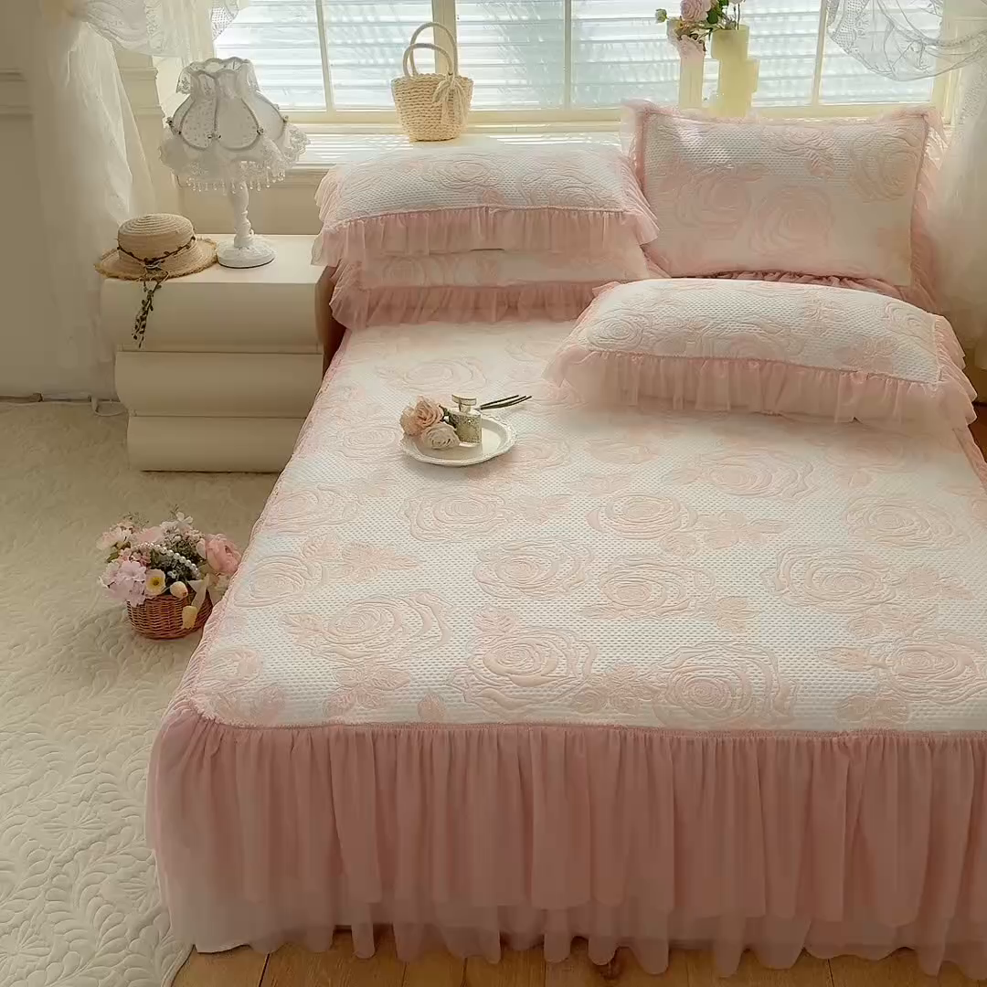 91家纺网 家纺一手货源 找家纺 （总）优贝家纺 2026新款-高克重PE聚乙中分子提花刺绣法式花边复合凉感软席山茶花系列