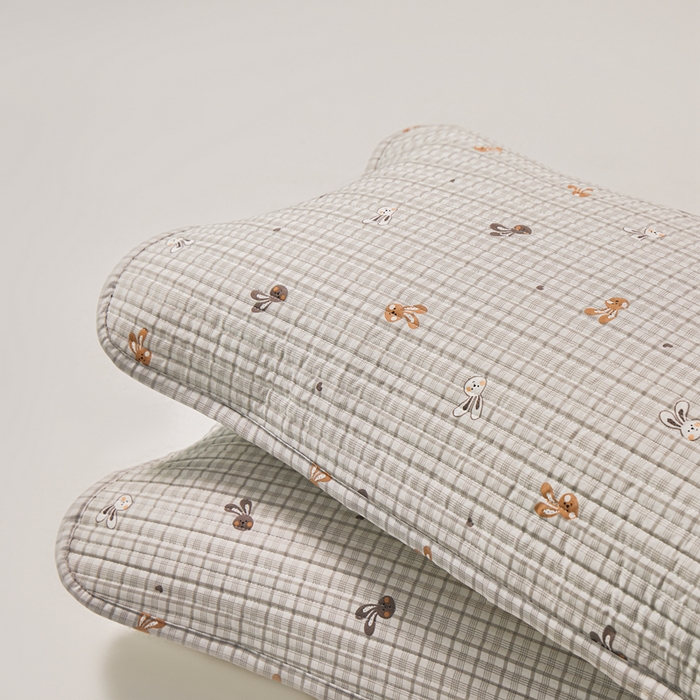 91家纺网 家纺一手货源 找家纺 永旺家纺 2026新款全棉亲肤防水枕巾防水隔脏 麻薯兔叽