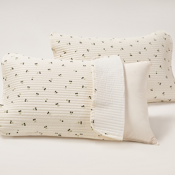 91家纺网 家纺一手货源 找家纺 永旺家纺 2026新款全棉亲肤防水枕巾防水隔脏 樱桃奶绿-黑