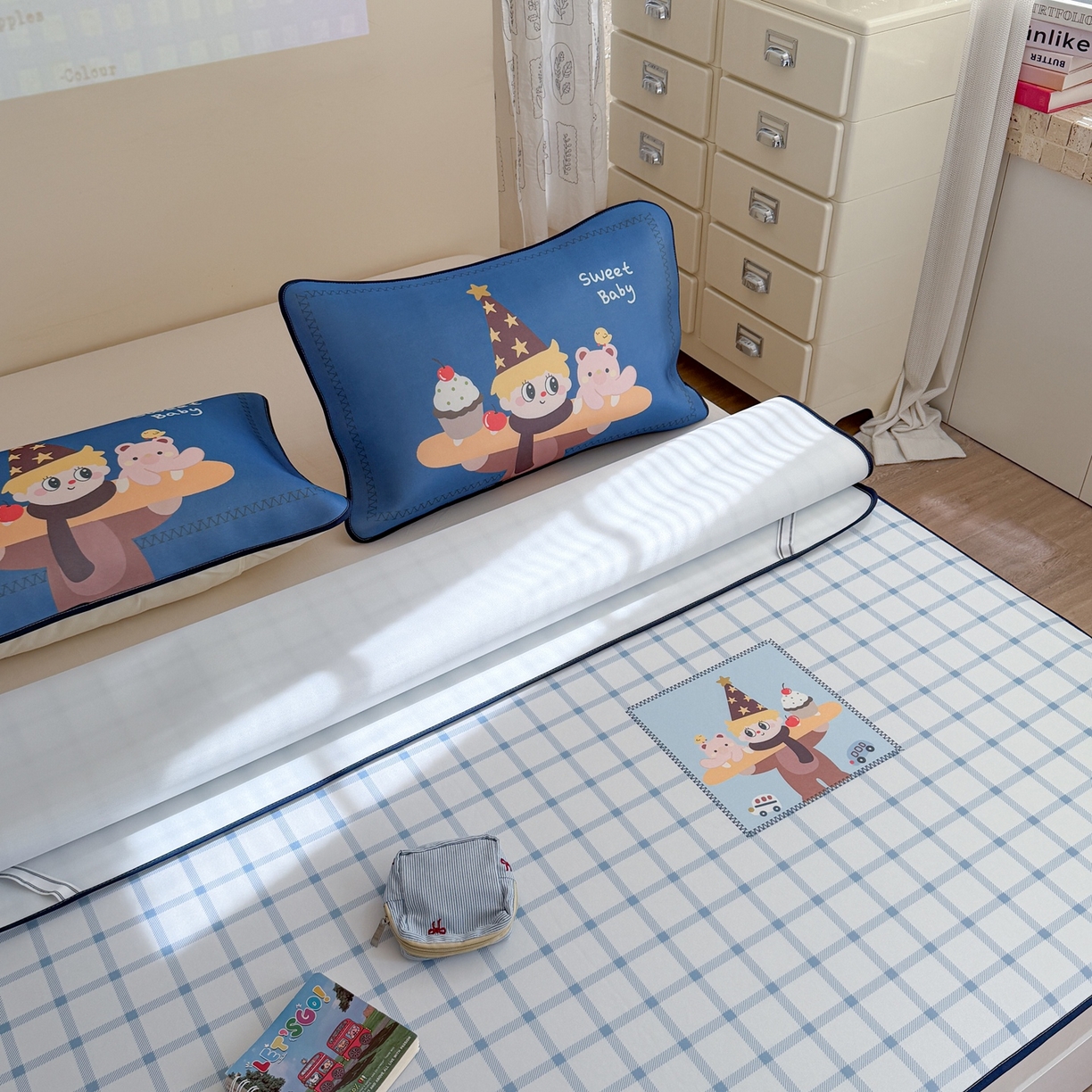 91家纺网 家纺一手货源 找家纺 美乐迪家纺 2026新款织标款大版水光冰丝凉席席子凉席 小王子