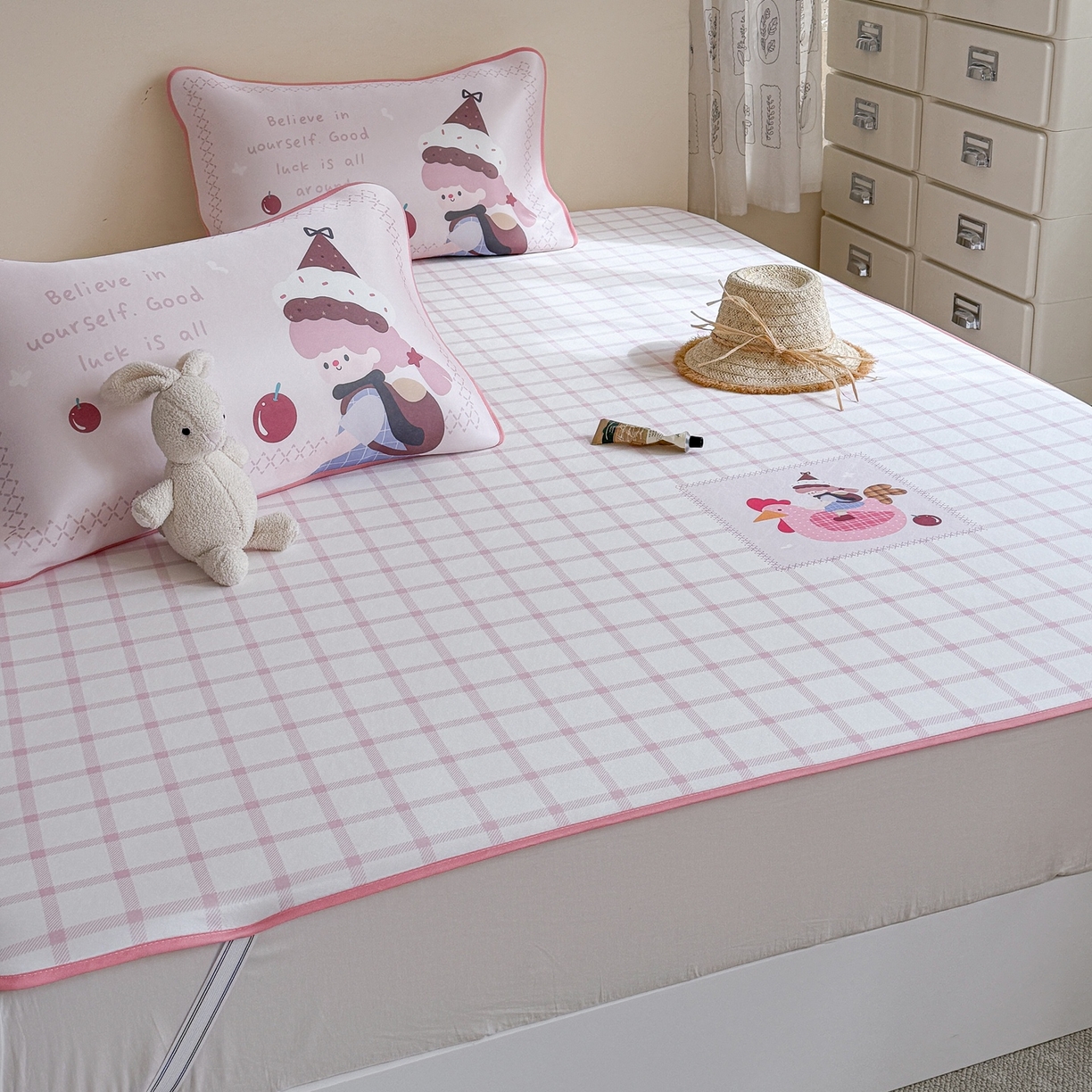 91家纺网 家纺一手货源 找家纺 美乐迪家纺 2026新款织标款大版水光冰丝凉席席子凉席 大鸡大利