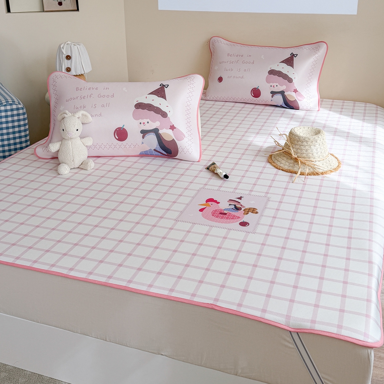 91家纺网 家纺一手货源 找家纺 美乐迪家纺 2026新款织标款大版水光冰丝凉席席子凉席 大鸡大利